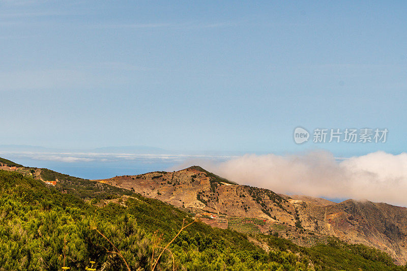 特内里费岛Teno Alto的云朵景观